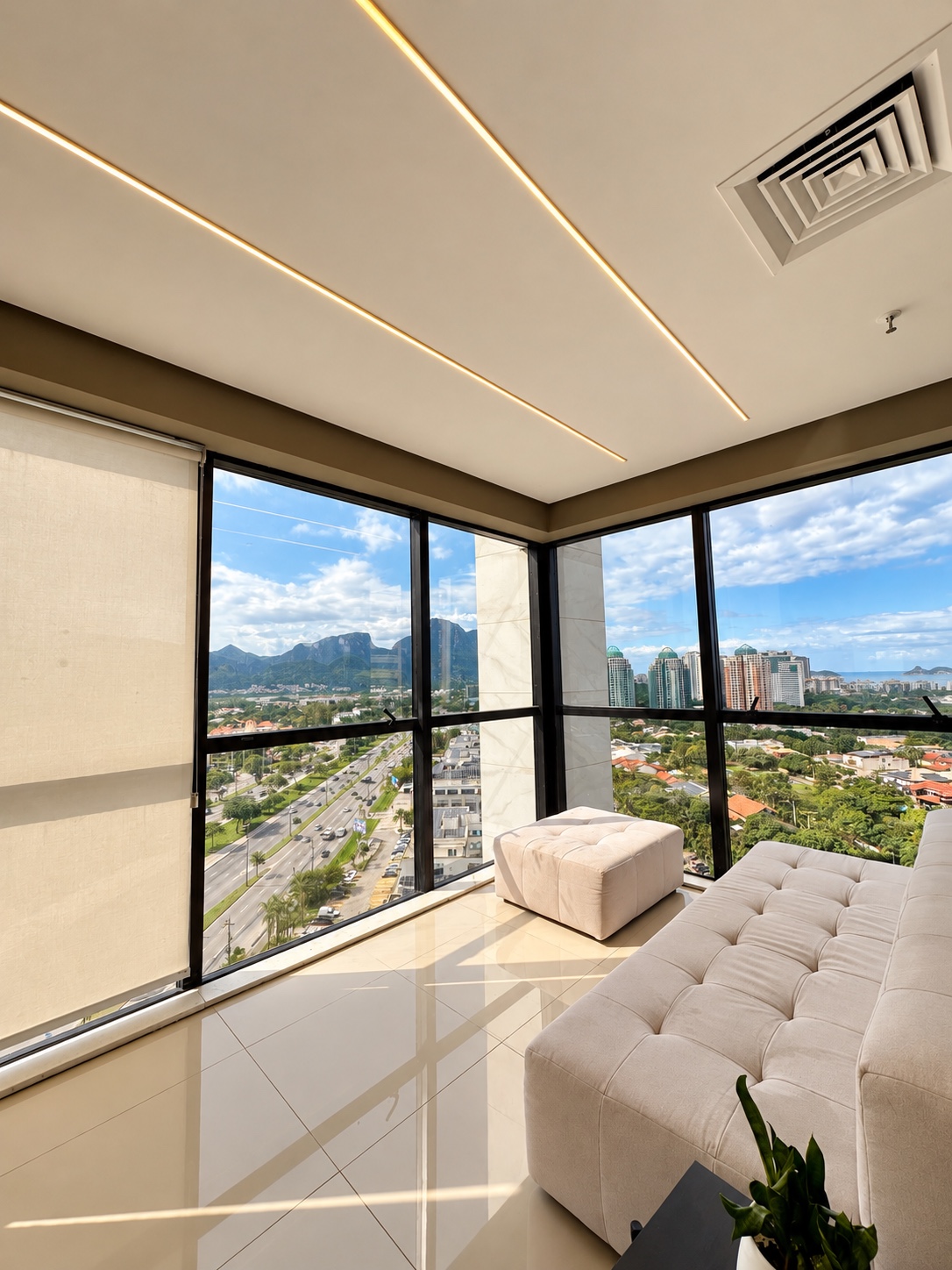 Studio view at the Barra da Tijuca location of Studio Raissa Velasco