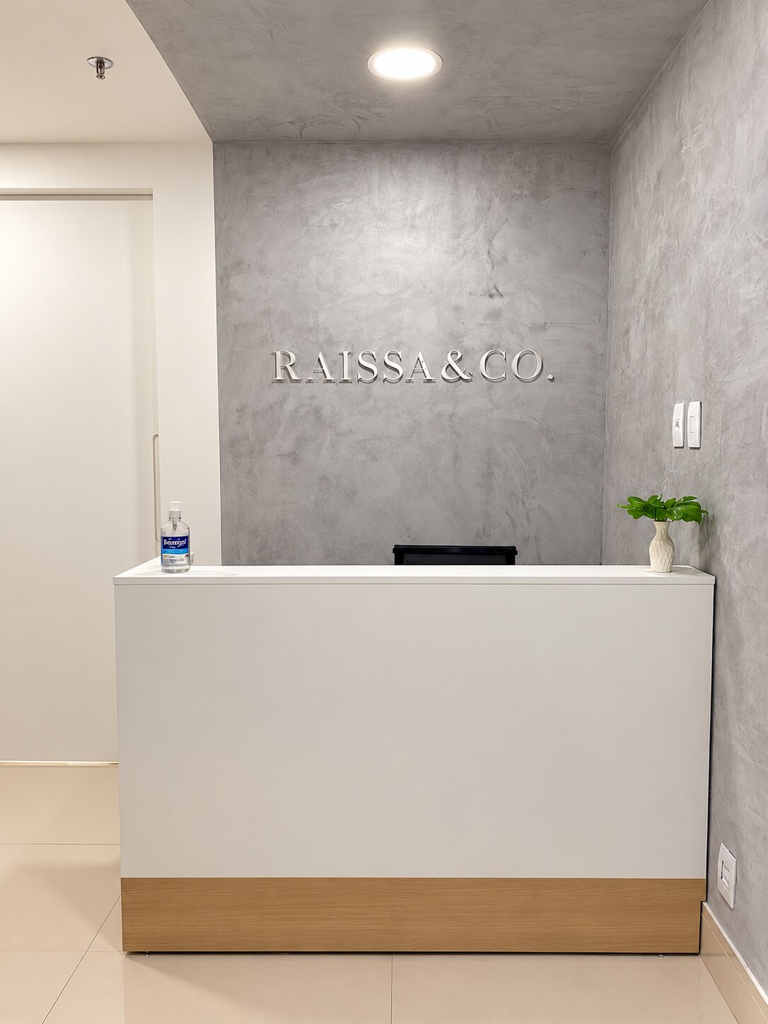 Balcão de recepção da unidade Tijuca